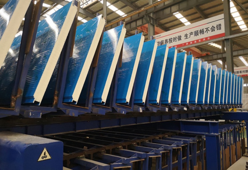 Polyurethane Colour Steel Composite Panel Manufacture