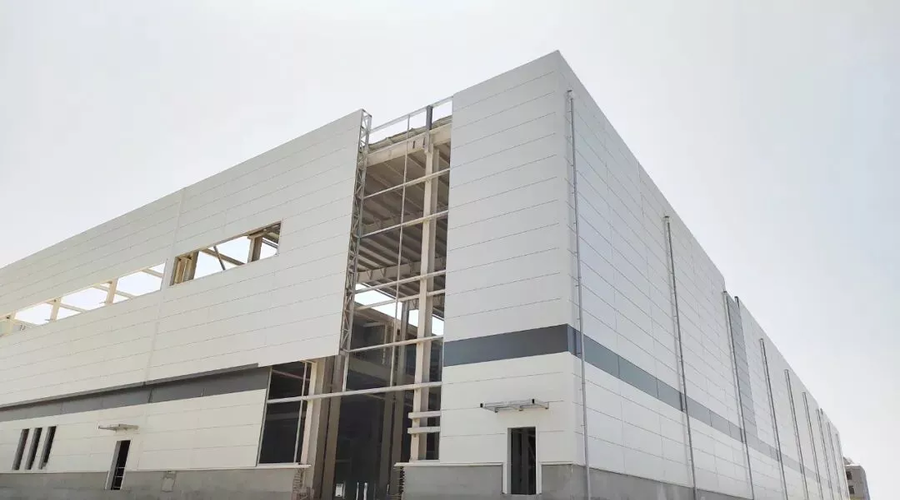 PU-Sealed Rockwool Sandwich Panels installed horizontally at JD Logistics Park Jiyuan warehouse expansion